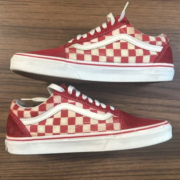 Vans Red and White Checkered Unisex Old Skool Skate Shoes Size 9.0 - Picture 2 of 8